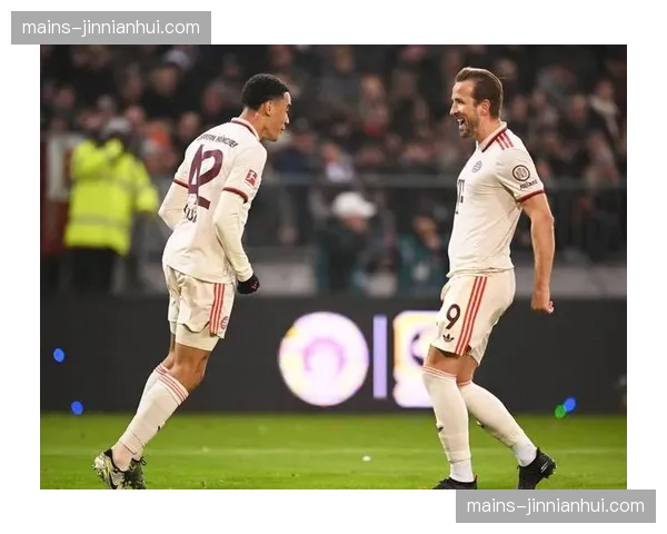 拜仁5-0横扫圣保利，穆西亚拉格雷茨卡领衔进攻群